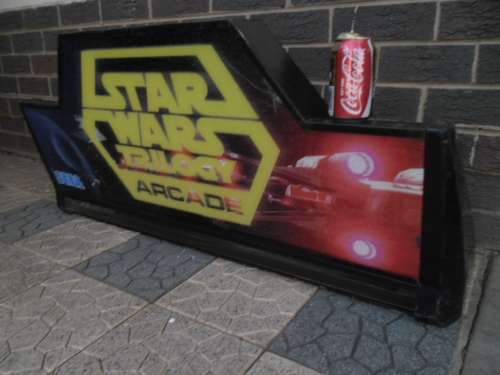 Large Star Wars plastic & metal sign off a arcade machine 1070mm wide weighs 18kg collection only