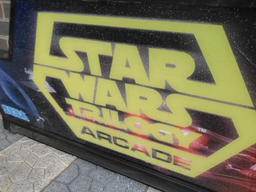 Large Star Wars plastic & metal sign off a arcade machine 1070mm wide weighs 18kg collection only