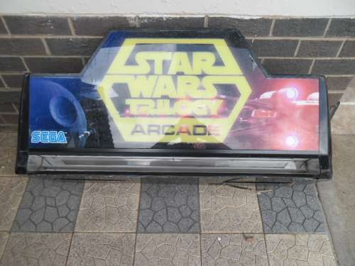 Large Star Wars plastic & metal sign off a arcade machine 1070mm wide weighs 18kg collection only