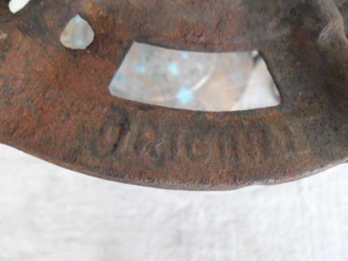 Old Hippo original paraffin stove dont know if it is working add to your order Postnet postage R120