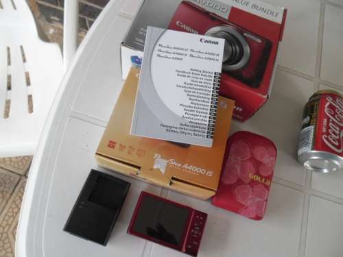 Canon A4000 complete in the box camera working