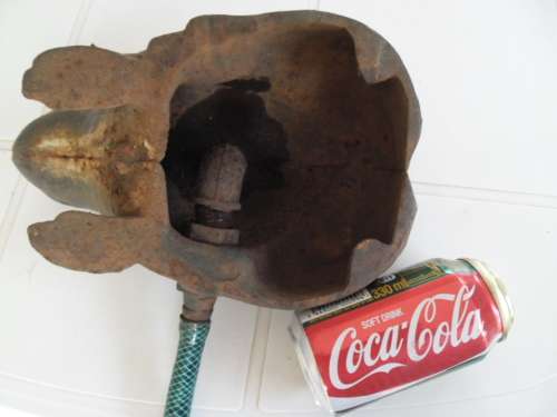 Heavy Cast iron water springler Frog not tested