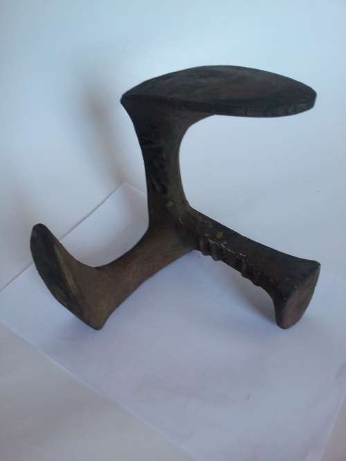 SHOEMAKER'S ANVIL