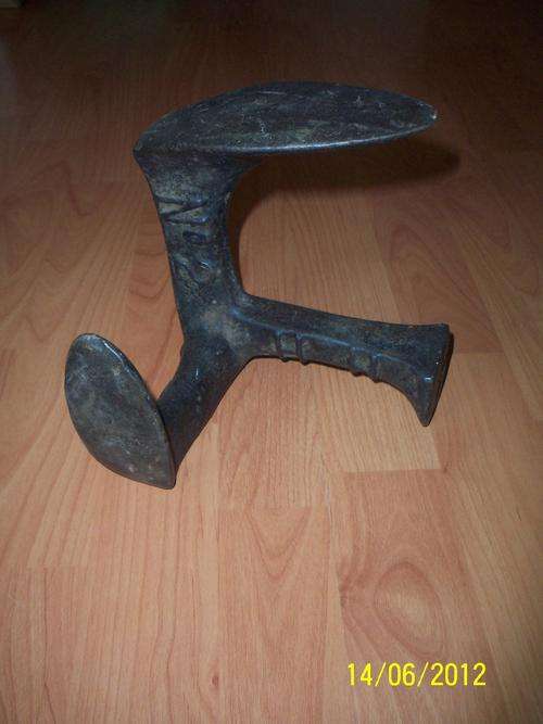ANVIL-SHOE