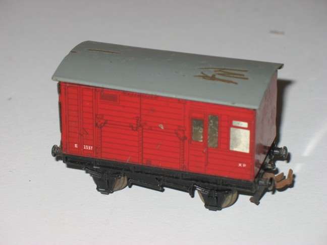 Hornby Guards Van