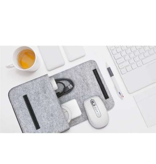 LOGITECH MX TRAVEL CASE | INSTOCK