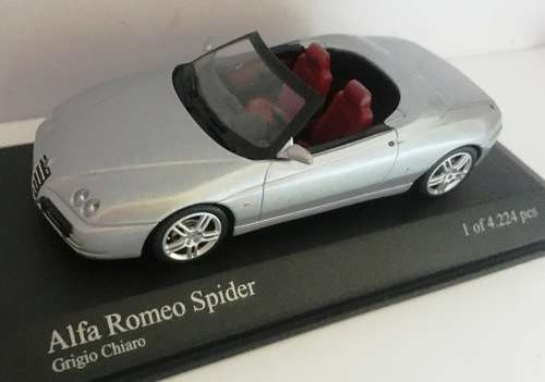 Alfa Romeo Spider 2003 MiniChamps