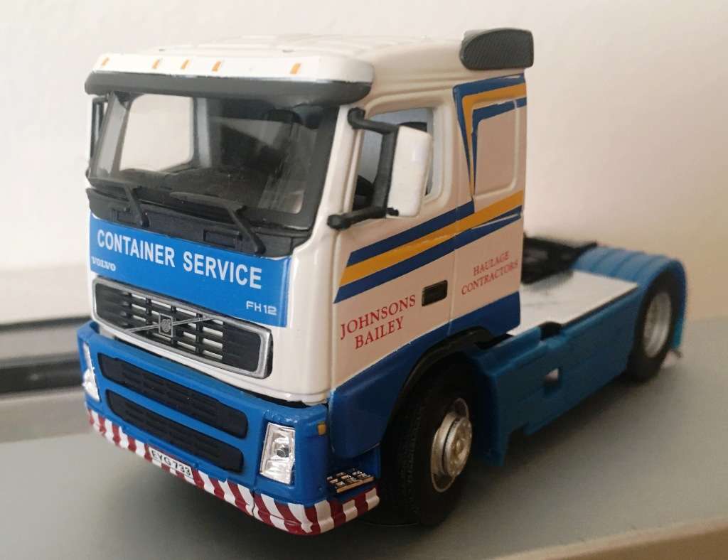 Volvo FH12 Cararama 1.50 Scale Diecast Cab Only Lose