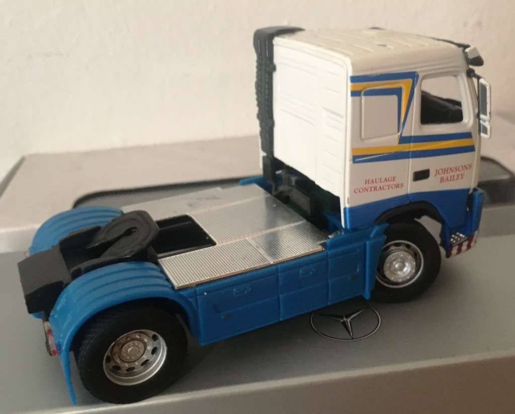 Volvo FH12 Cararama 1.50 Scale Diecast Cab Only Lose