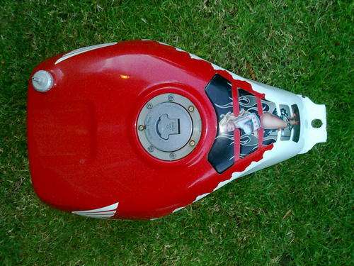 Honda VFR 400 NC30 tank FREE SHIPPING