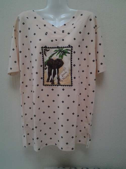 Peach colour with diamond shaped specals, casual top with elephant embroider motif