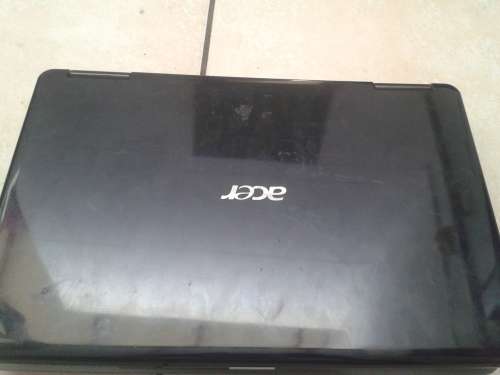 ACER ASPIRE  Celeron 2.2ghzs cpu,2g ram ,160g hdd , WIndows 7 32bits professional.