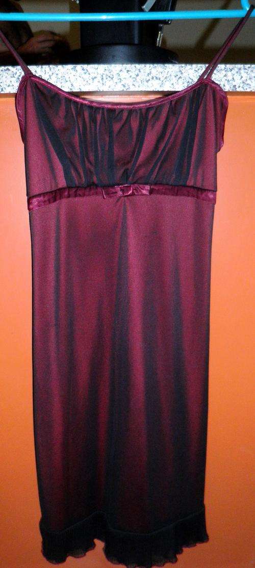 Ladies Dress Size 32 maroon