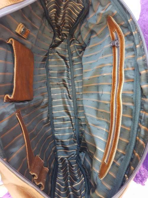 Genuine Leather Shoulder bag/satchel