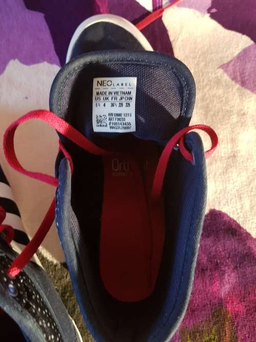 Adidas high tops size 4