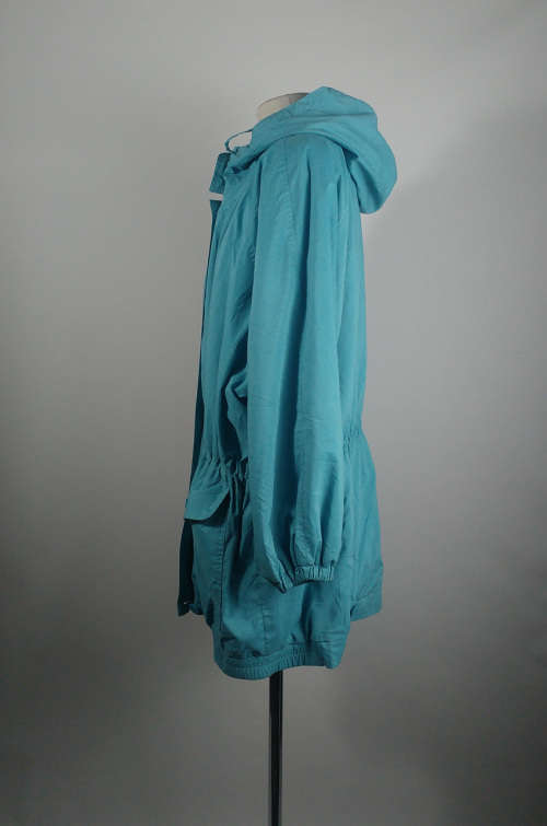 Vintage blue jacket with drawstring waist Size L