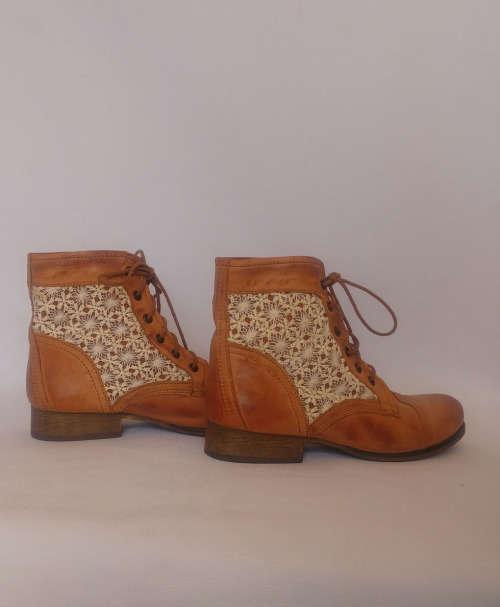 Tan leather and lace boots by Steve Madden - Size 7.5