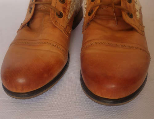 Tan leather and lace boots by Steve Madden - Size 7.5