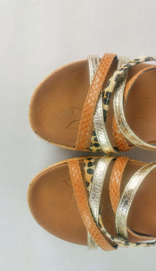 SKECHERS Beverlee- Beach Blast - Size 7