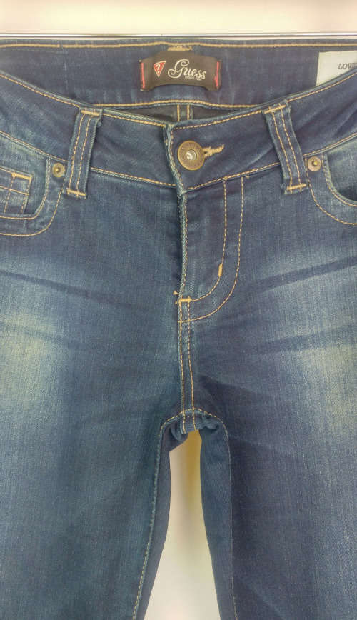 GUESS Low-Rise Daredevil Bootleg - Size 29