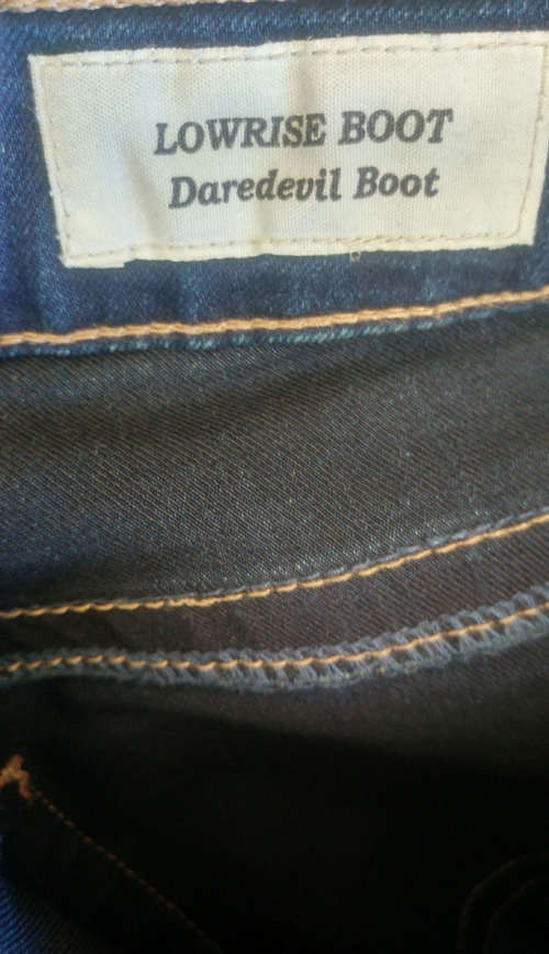 GUESS Low-Rise Daredevil Bootleg - Size 29