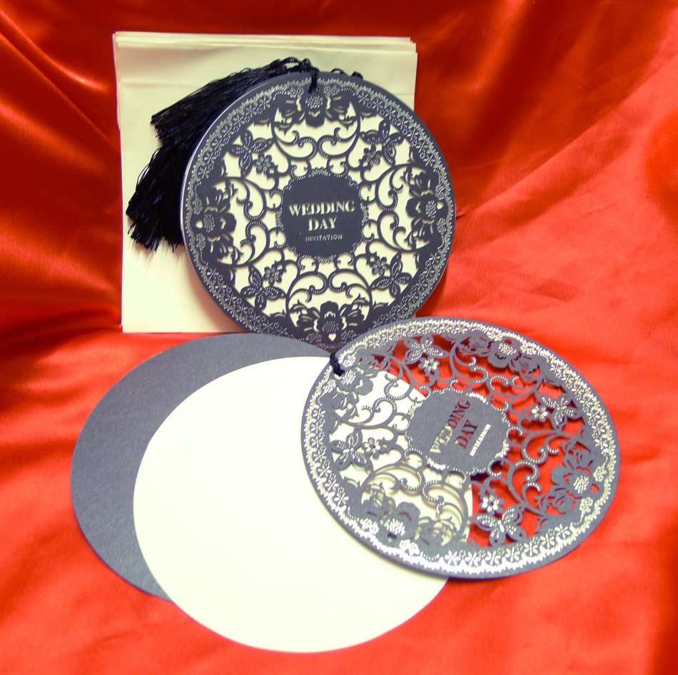 Wedding Invitation: Round  (10pack) Now Half Price