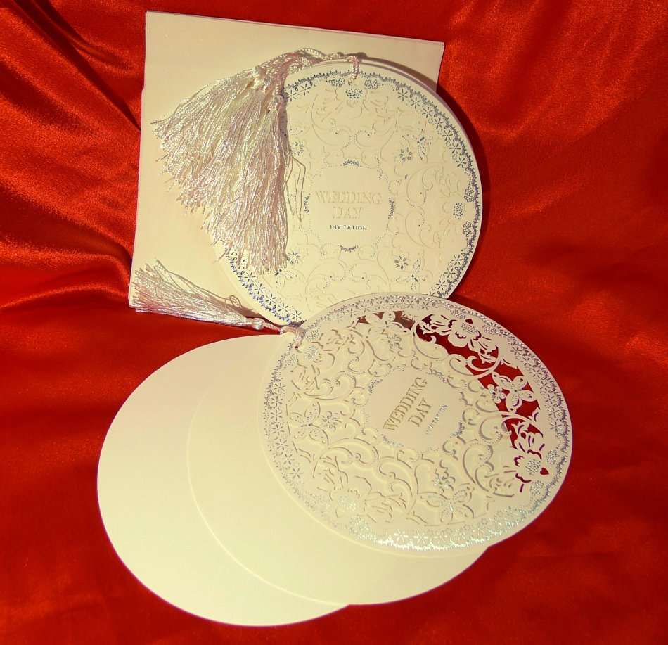 Wedding Invitation: Round  (10pack) Now Half Price