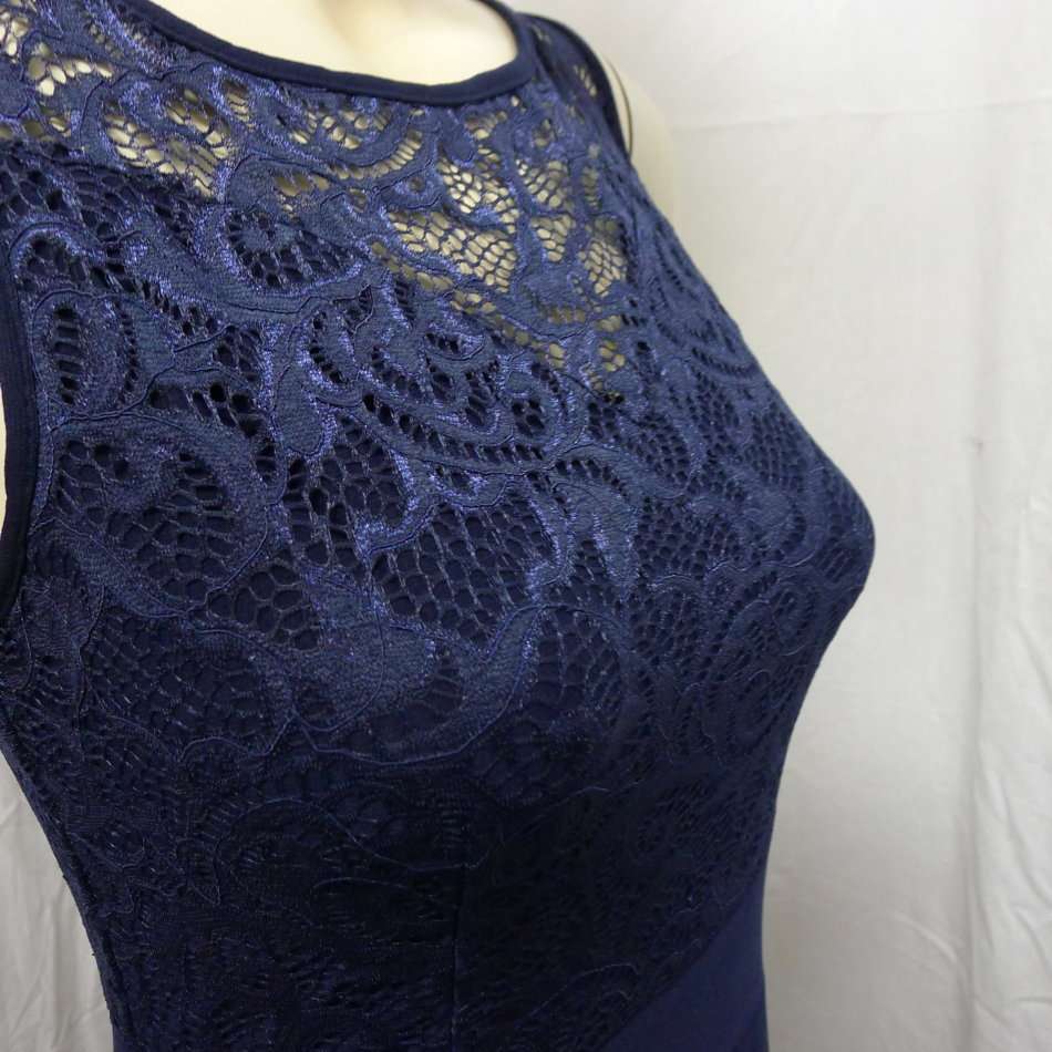Lace Top Detailed Formal Dress