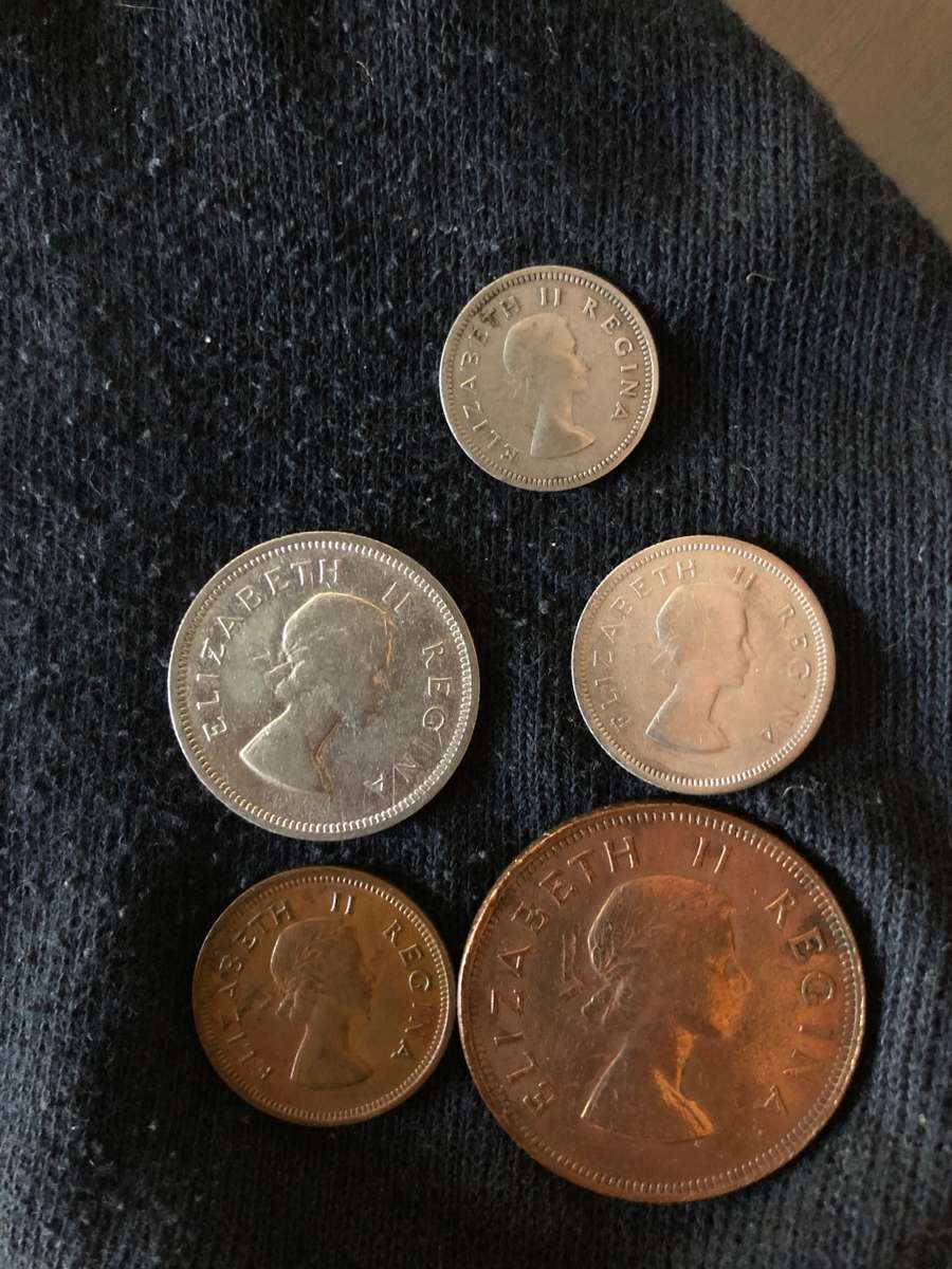 COLLECTION OF 5 UNION OF SOUTH AFRICA 1953 COINS ( 1 SHILLING, 6D, 3D, 1D & 1/4D)