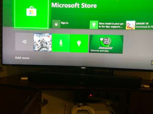 Xbox One 500gb with 2 Games