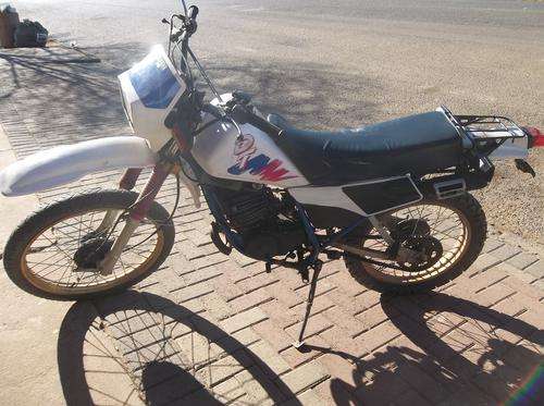 1989 Yamaha DT 175