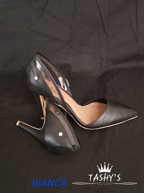 Black heel  size 8 - Dolce Vita