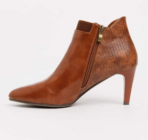 Butterfly Feet Blrown Ankle Boots