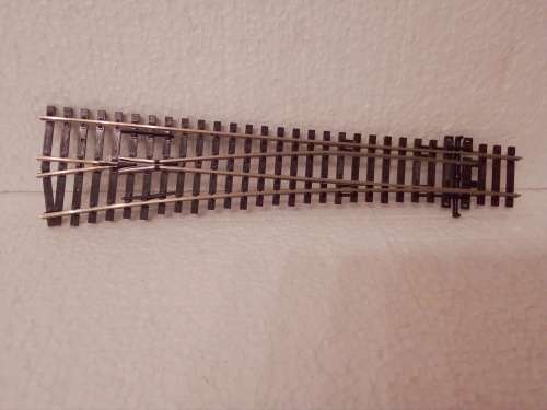 HO SCALE PECO LEFT HAND POINT