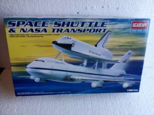 NASA SPACE SHUTTLE 1/228 SCALE