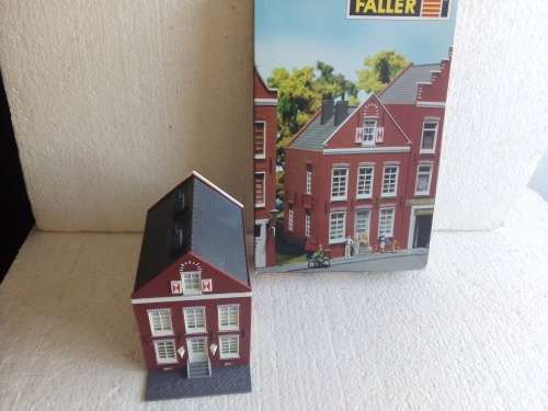 HO FALLER DOUBLE STORY HOUSE