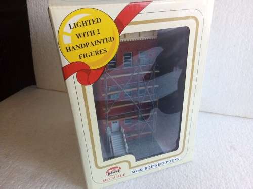 HO MODEL POWER RENOVATIONS HOUSE