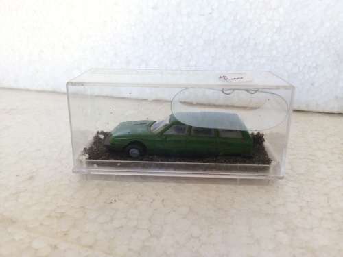 HO SCALE MODEL CAR