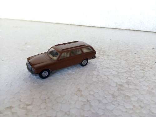 HO SCALE WIKING MERCEDES 250T PANEL VAN