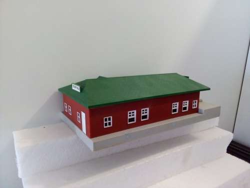 HO SCALE BACHMANN STATION