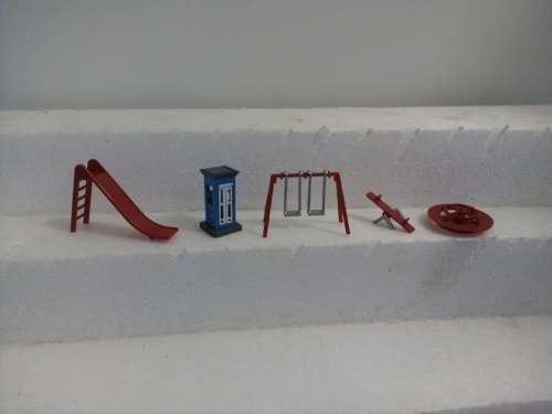 HO/OO SCALE PLAY PARK