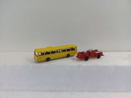 N SCALE BUS AND FIRE TRUCK