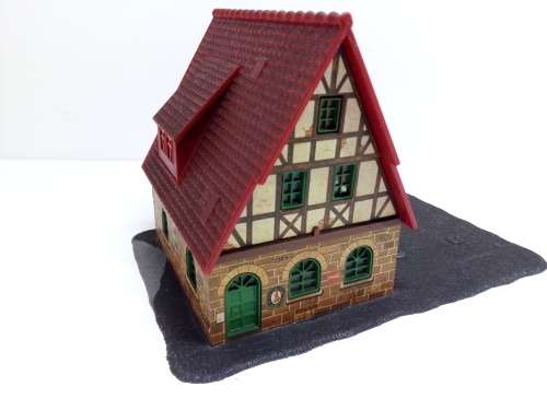 HO/OO SCALE TRIPPLE STORY HOUSE
