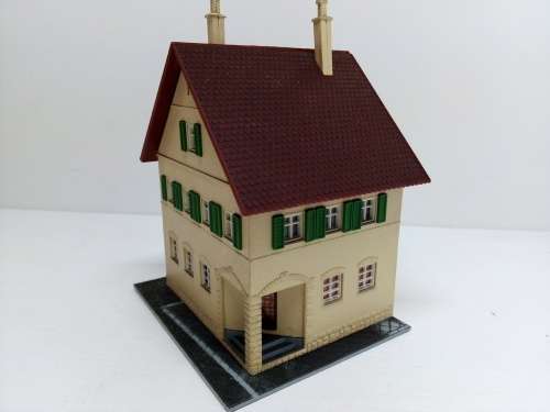 HO/OO SCALE DOUBLE STORY HOUSE