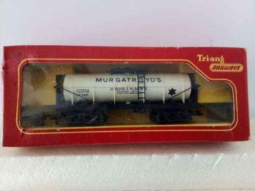 HO/OO SCALE TRI-ANG TANKER