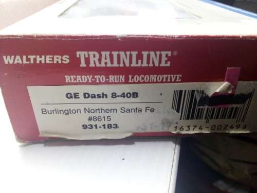 HO/OO SCALE WALTHERS GE DASH 8-40 B