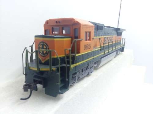 HO/OO SCALE WALTHERS GE DASH 8-40 B