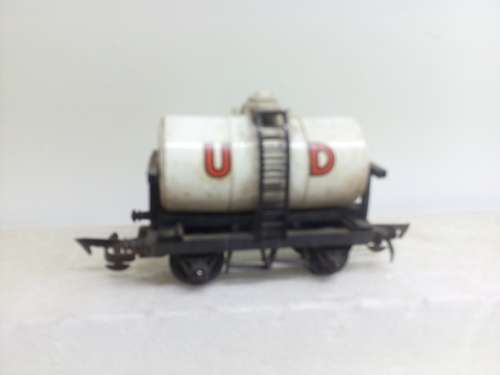 HO/OO SCALE TRI-ANG WAGON