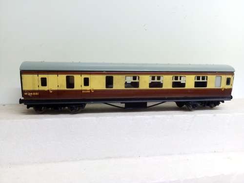 HO/OO SCALE HORNBY DUBLO COACH