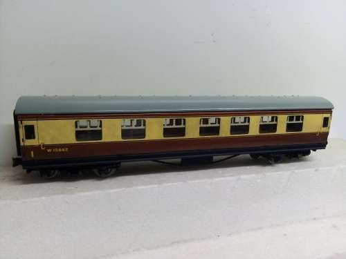 HO/OO SCALE HORNBY DUBLO COACH